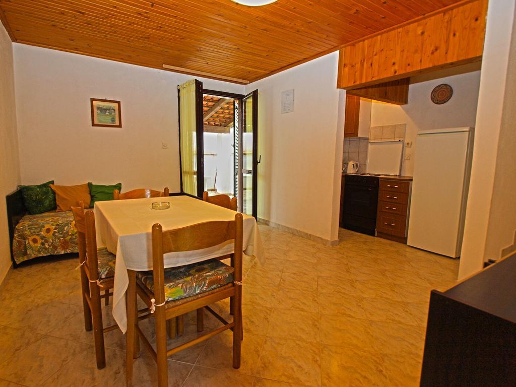 Apartments Jan 325 Banjole Εξωτερικό φωτογραφία