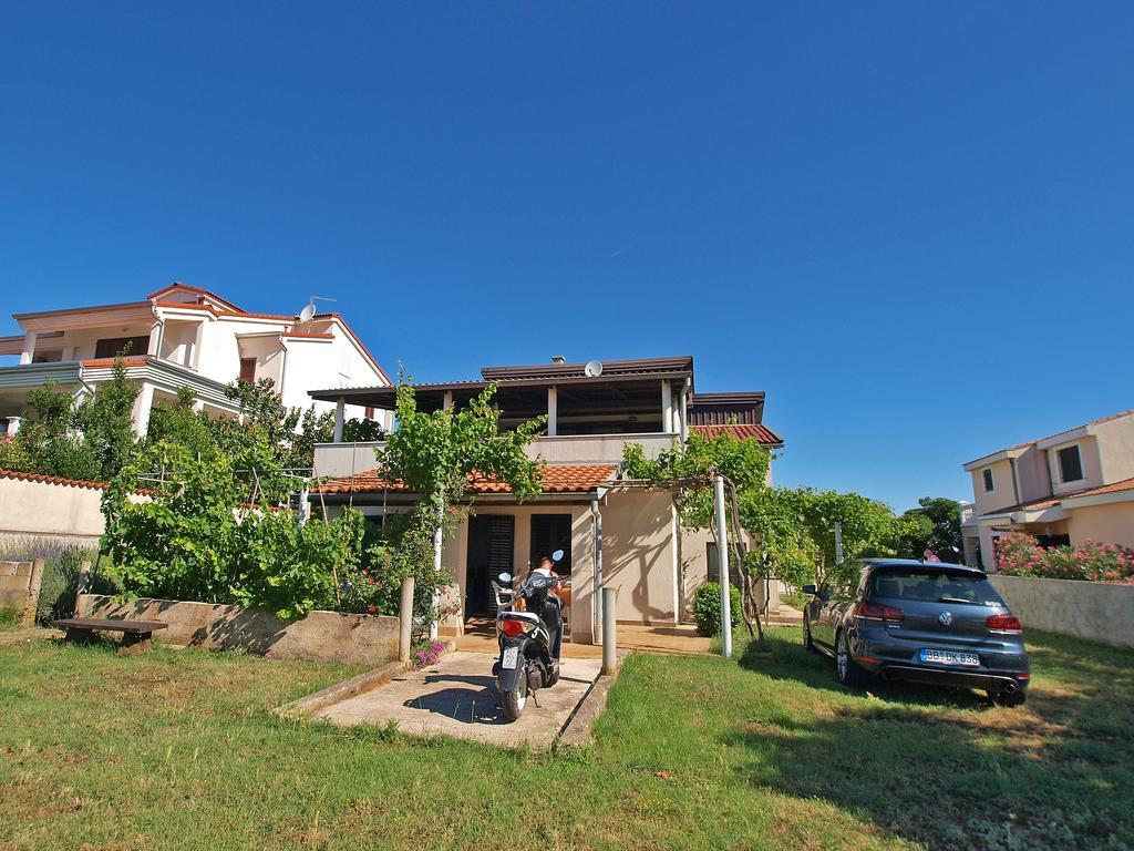 Apartments Jan 325 Banjole Εξωτερικό φωτογραφία