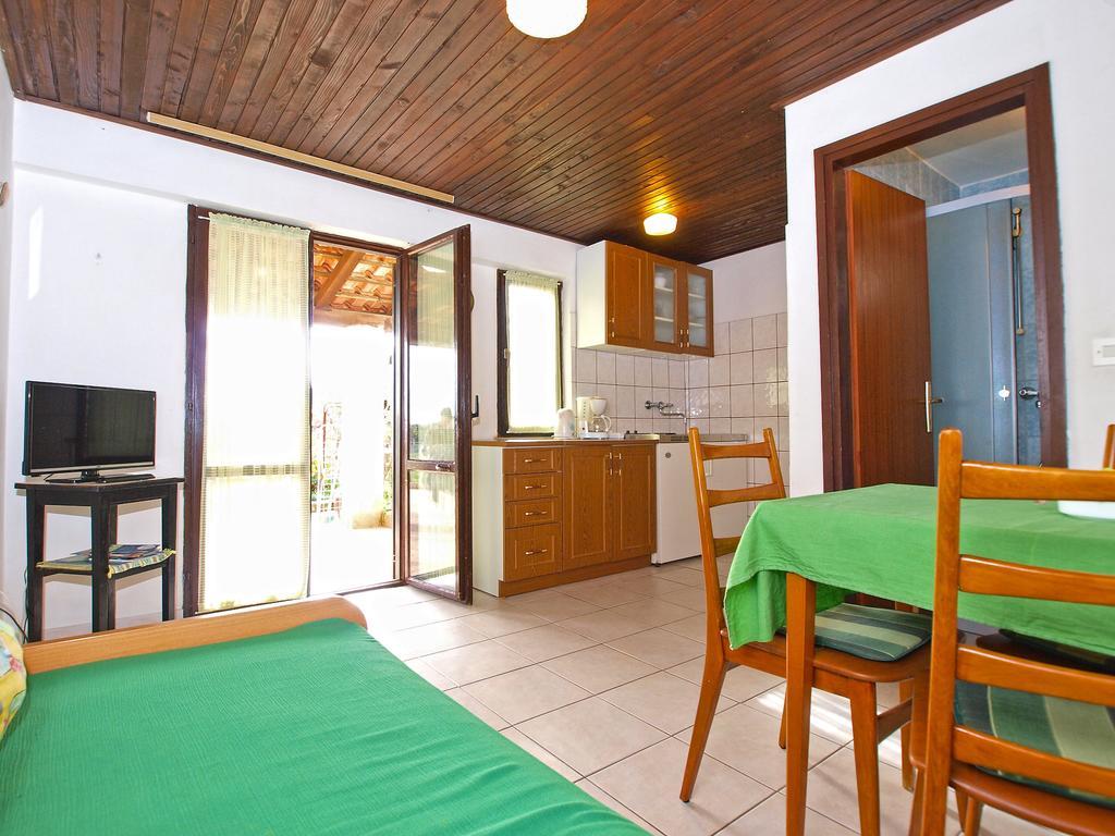 Apartments Jan 325 Banjole Εξωτερικό φωτογραφία